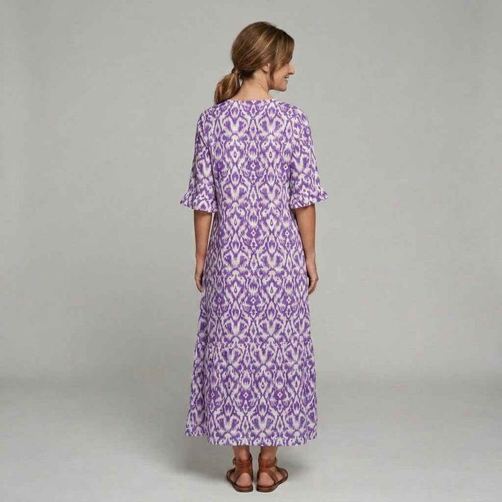 Luźna Letnia Sukienka Maxi z Ornamentowym Wzorem Boho i Krótkim Rękawem