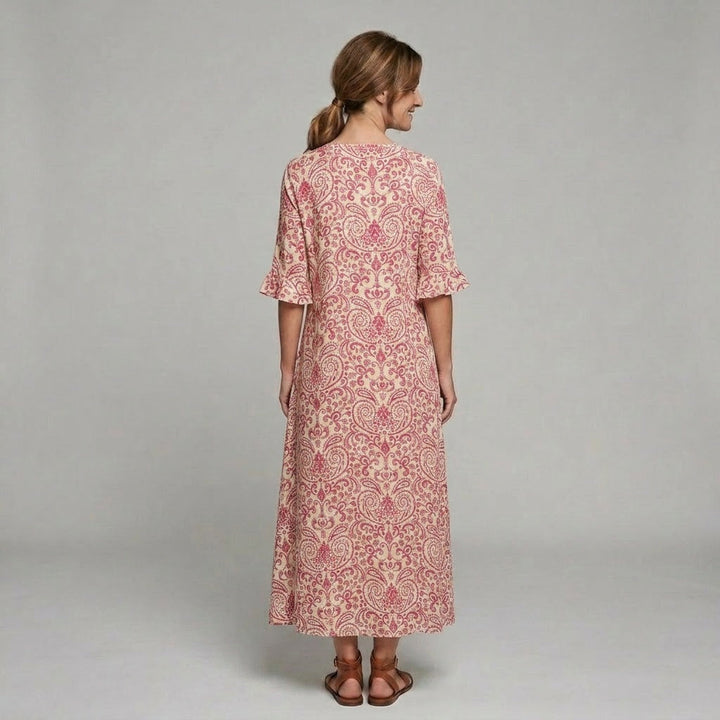Luźna Letnia Sukienka Maxi z Ornamentowym Wzorem Boho i Krótkim Rękawem