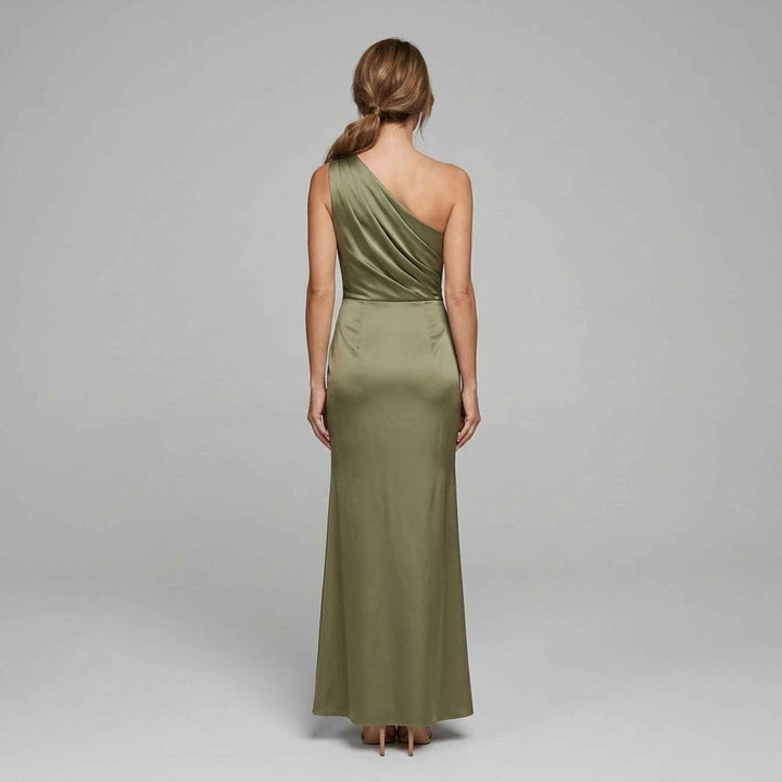 Uwodzicielska Długa Sukienka na Jedno Ramię z Wysokim Rozcięciem