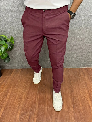 Stylowe spodnie męskie zwężane o eleganckim kroju slim fit