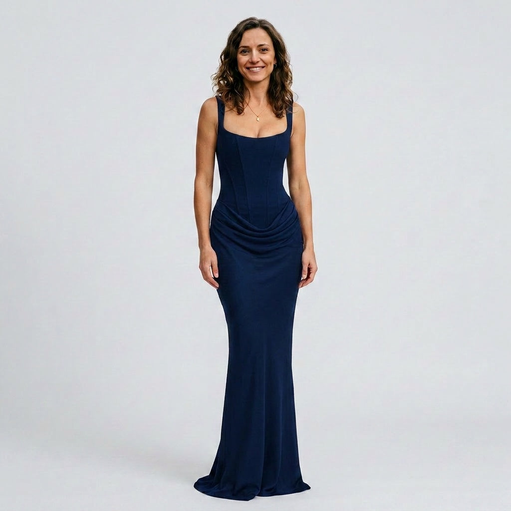 Elegancka Gorsetowa Sukienka Maxi z Drapowaniem